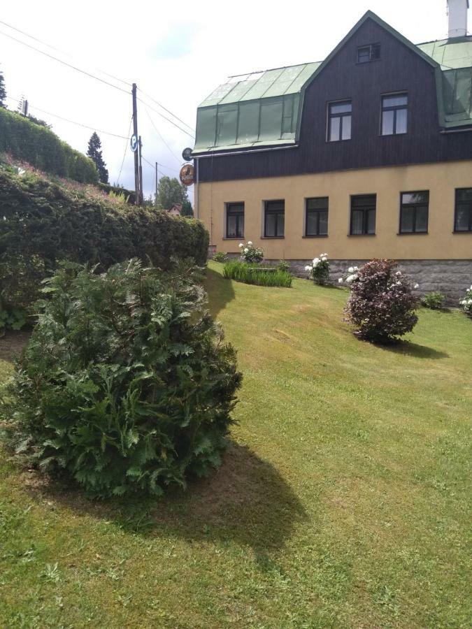 Penzion Borovice Josefŭv Dŭl Esterno foto